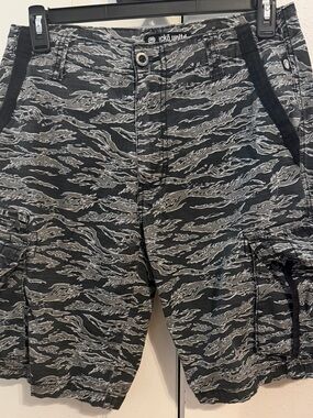 Ecko Unlimited Black & Gray Tiger Camo Cargo Shorts